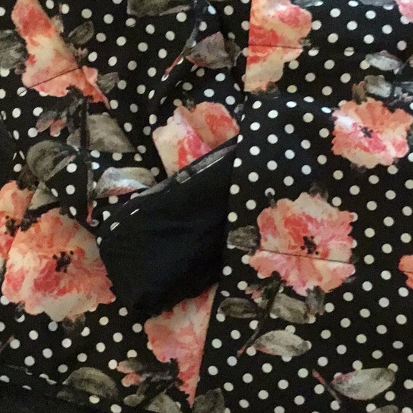 Chico’s lightweight floral polka dot puffer jacket - Picture 4 of 5